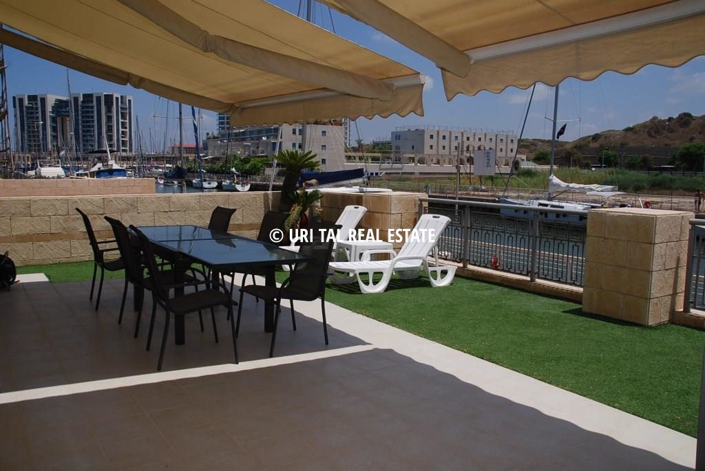 Minimalist Apartment For Rent In Herzliya Pituach 